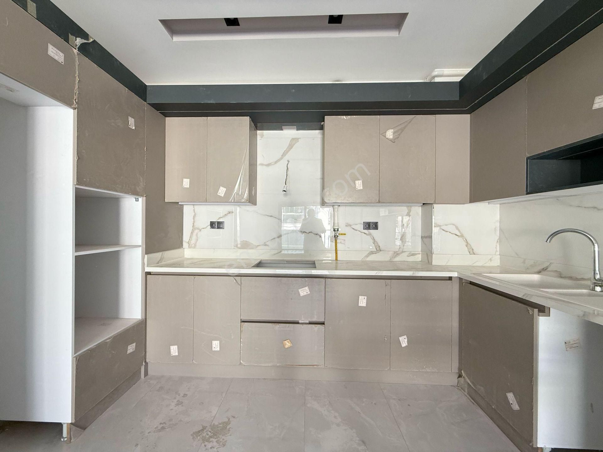 Merkezi Konum-7/24 Guvenlık-acık/kapalı Havuz-otopark-hamam-sauna-yerden Isıtma-yeni-lüx-2+1 - Görsel 13