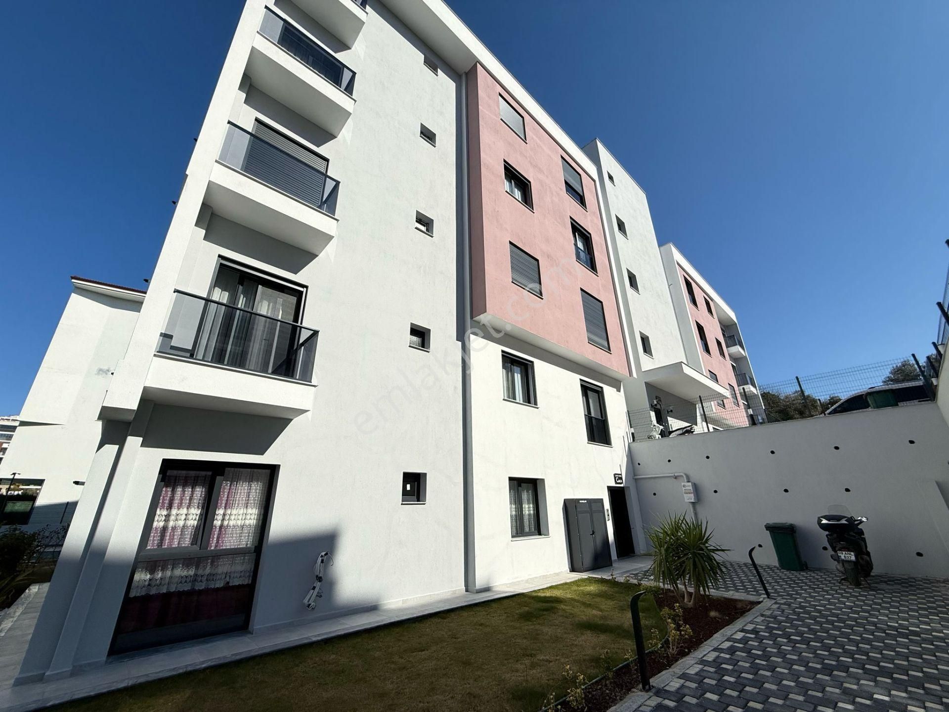 Merkezi Konum-7/24 Guvenlık-acık/kapalı Havuz-otopark-hamam-sauna-yerden Isıtma-yeni-lüx-2+1 - Görsel 7