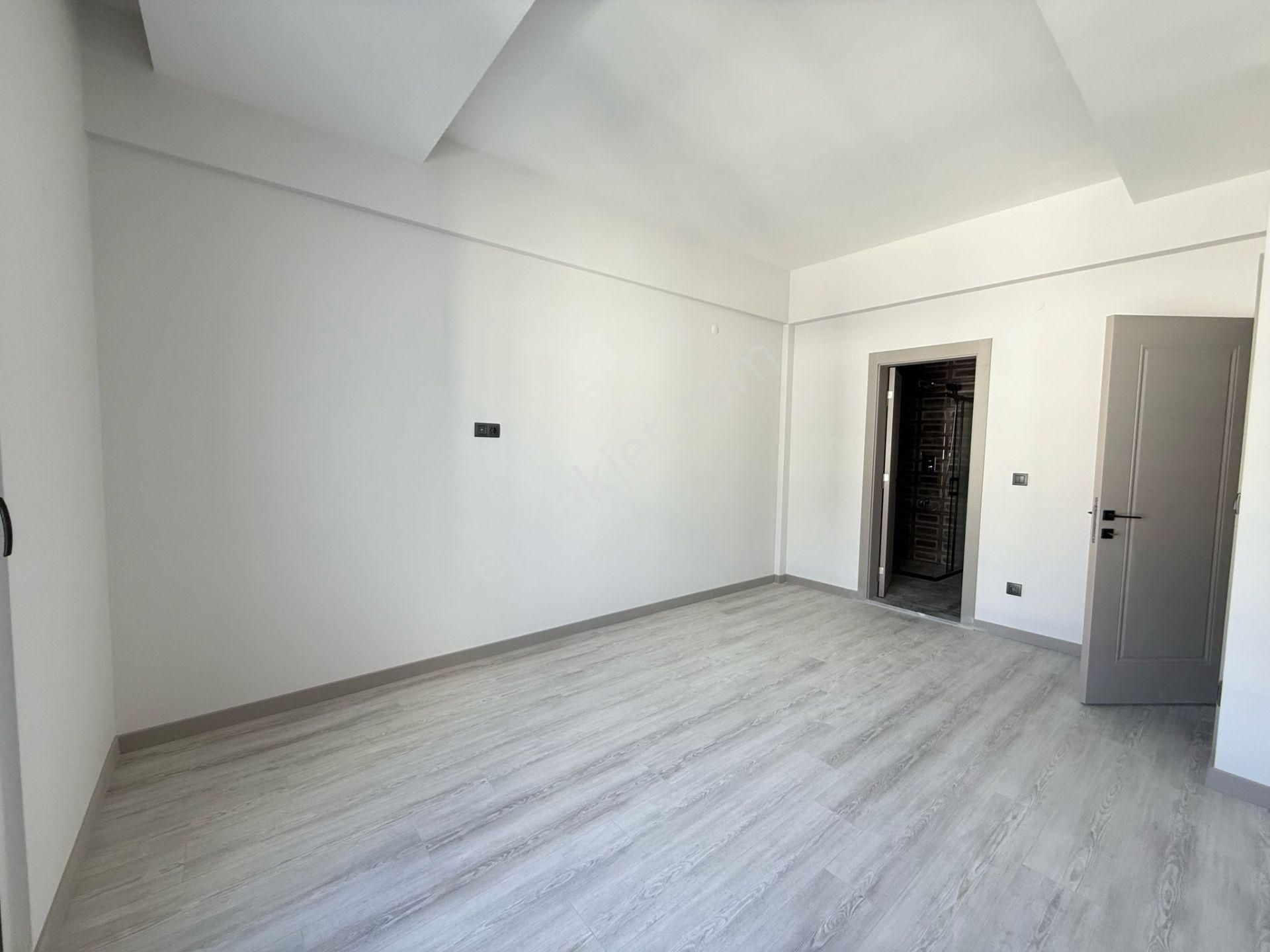 Merkezi Konum-7/24 Guvenlık-acık/kapalı Havuz-otopark-hamam-sauna-yerden Isıtma-yeni-lüx-2+1 - Görsel 12