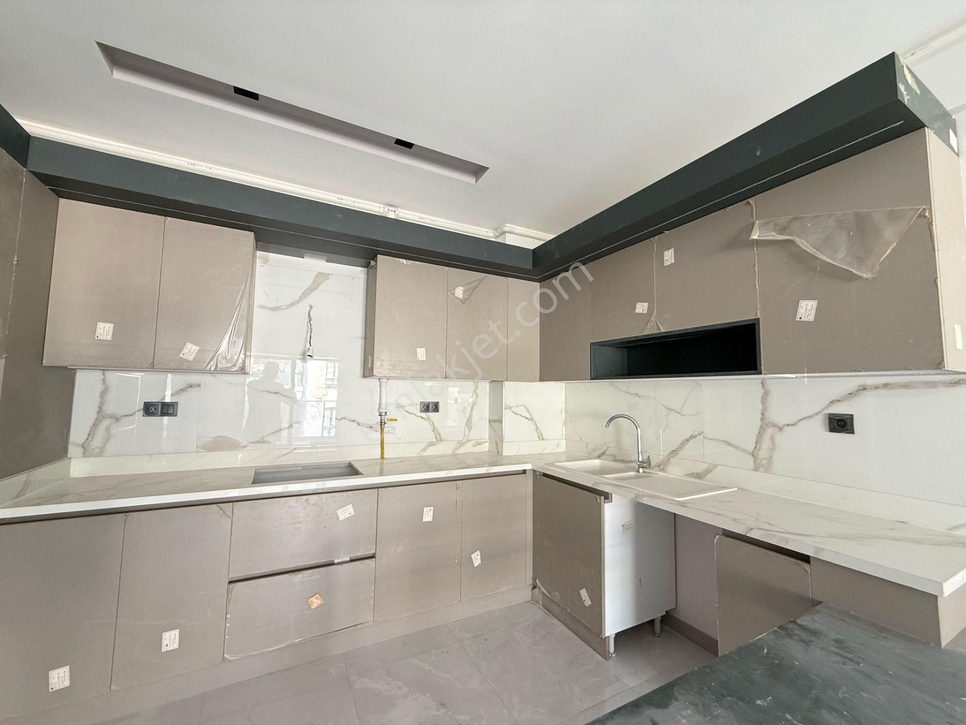 Merkezi Konum-7/24 Guvenlık-acık/kapalı Havuz-otopark-hamam-sauna-yerden Isıtma-yeni-lüx-2+1 - Görsel 14