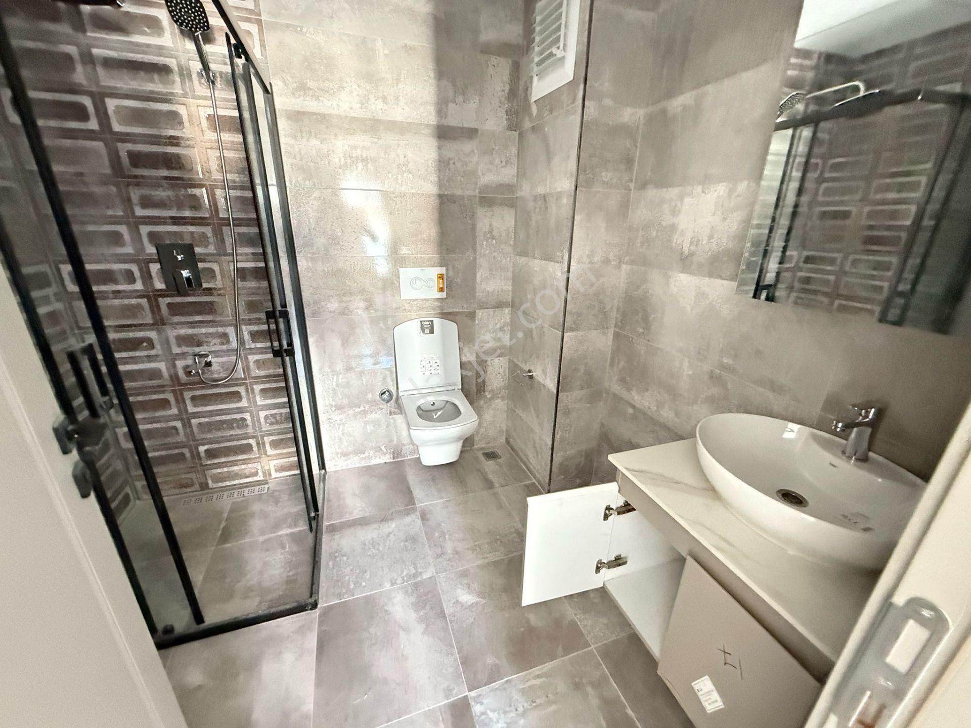 Merkezi Konum-7/24 Guvenlık-acık/kapalı Havuz-otopark-hamam-sauna-yerden Isıtma-yeni-lüx-2+1 - Görsel 9
