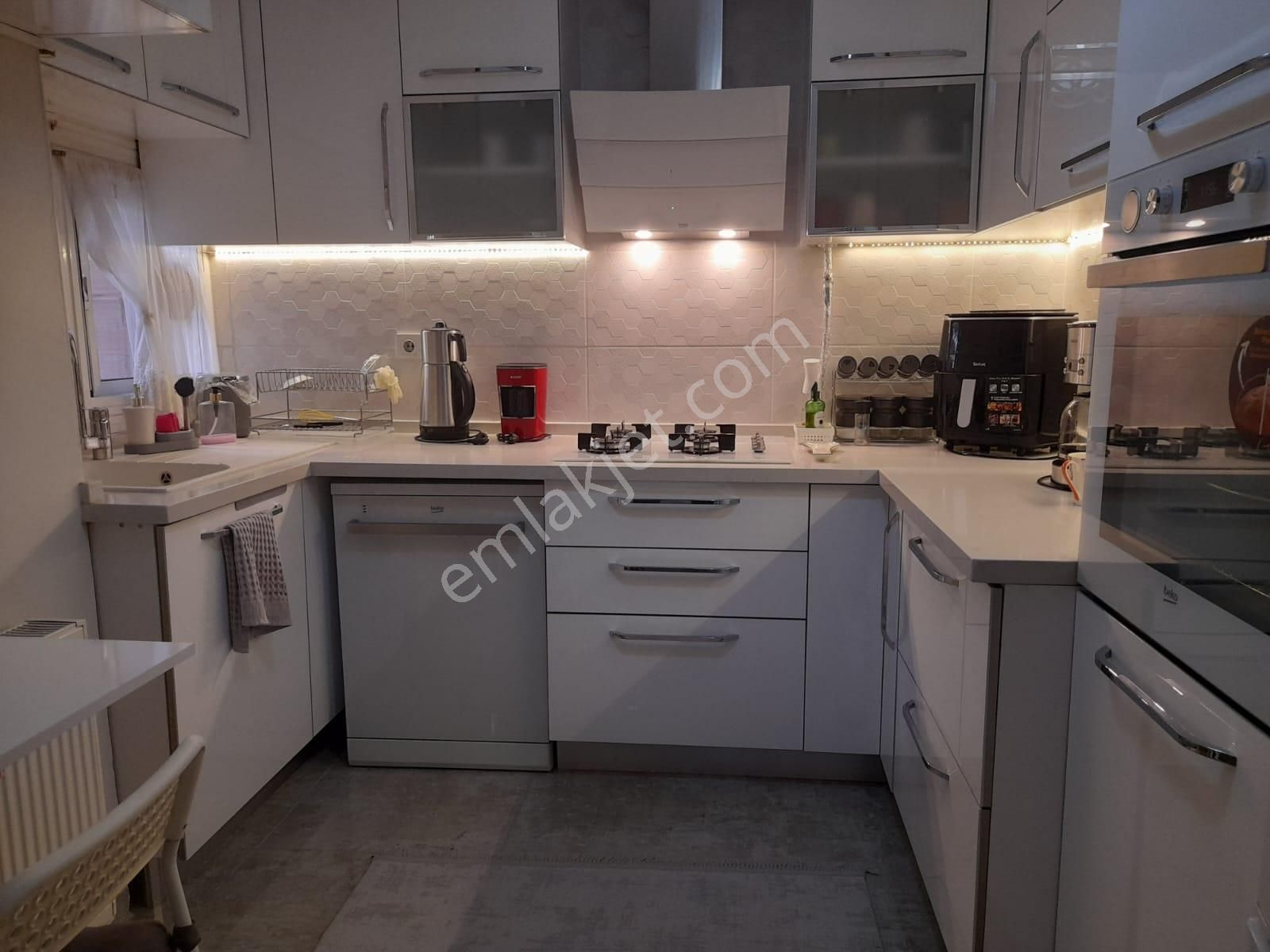 Güzelyalıda 64 Sokakda Oto Park Sorunu Olmayan Geniş Sokak Doğal Gazlı - Görsel 22