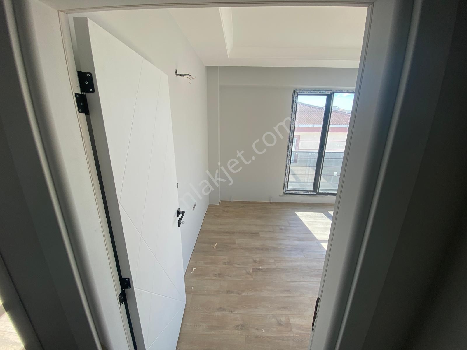 Ekşioğlu 'dan Tekirdağ Süleymanpaşa Çınarlı Mahallesi Satılık Daire 3+1 - Görsel 8