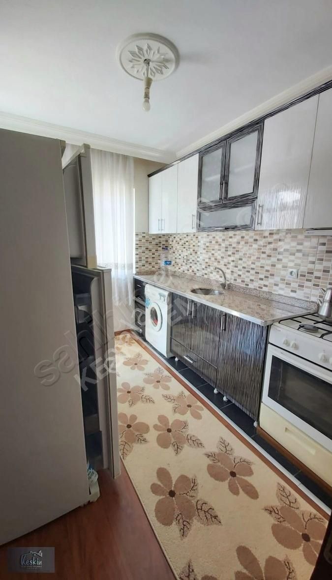 Kepez Kültür Kiralık Daire Kafeler Cadesine 2 Bina Mesafede Katta 2+1 Full Eşyalı