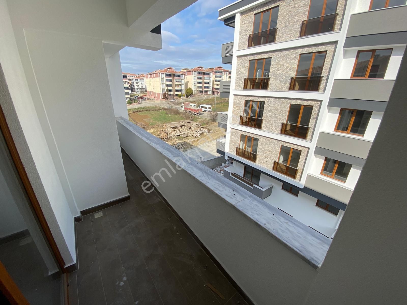 Ekşioğlu 'dan Tekirdağ Süleymanpaşa 100 Yıl Mahallesi Satılık Daire 3+1 - Görsel 26