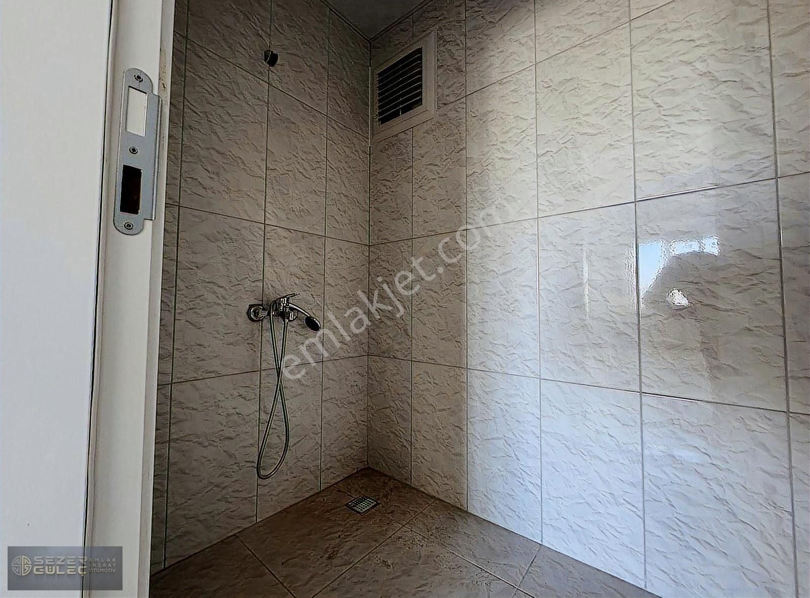 Karacabey Karacaahmet Kiralık Daire Sezer Güleç Gayrimenkul'den // Kiralık Lüks 2+1// 100 M2 Ara Kat