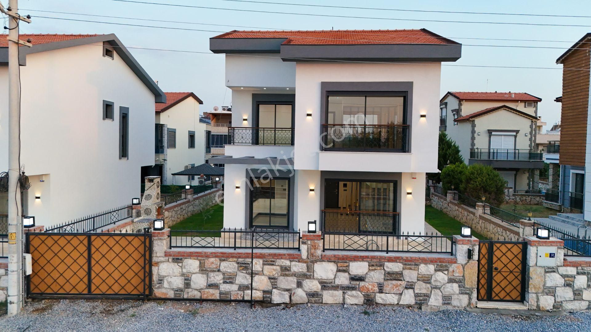 Didim Altınkum Satılık Villa Didim Yeşilkent'te Satılık 5+1 Müstakil Sıfır Villa