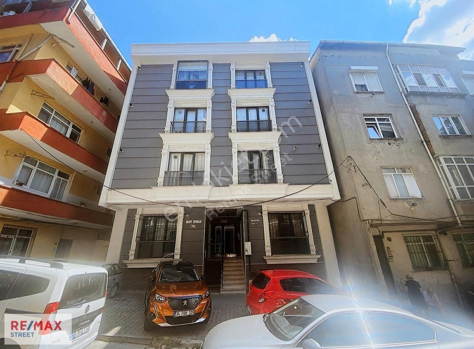 Küçükçekmece Yeşilova Kiralık Daire Yeşilovada Metrobüse Yakın Eşyalı Fırsat 1+1 Daire