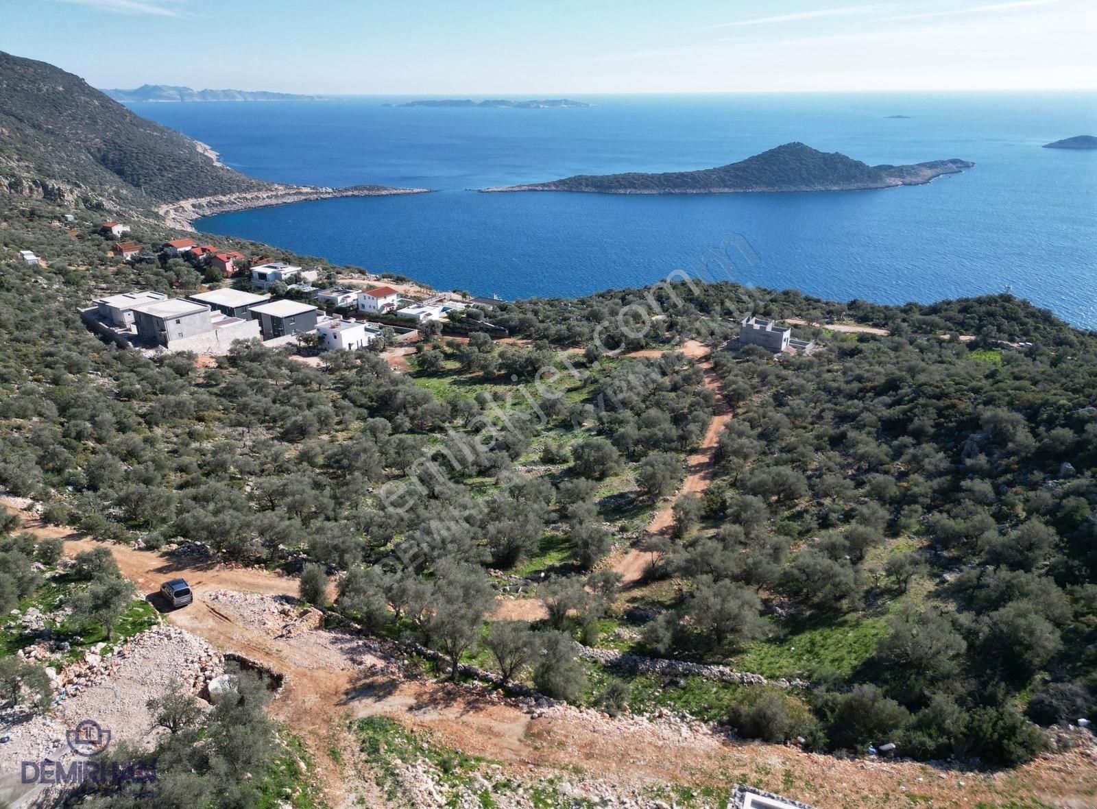 Kaş Bezirgan Satılık Tarla Kalkan Kaputaş Plajı Yakınında Deniz Manzaralı Parsel