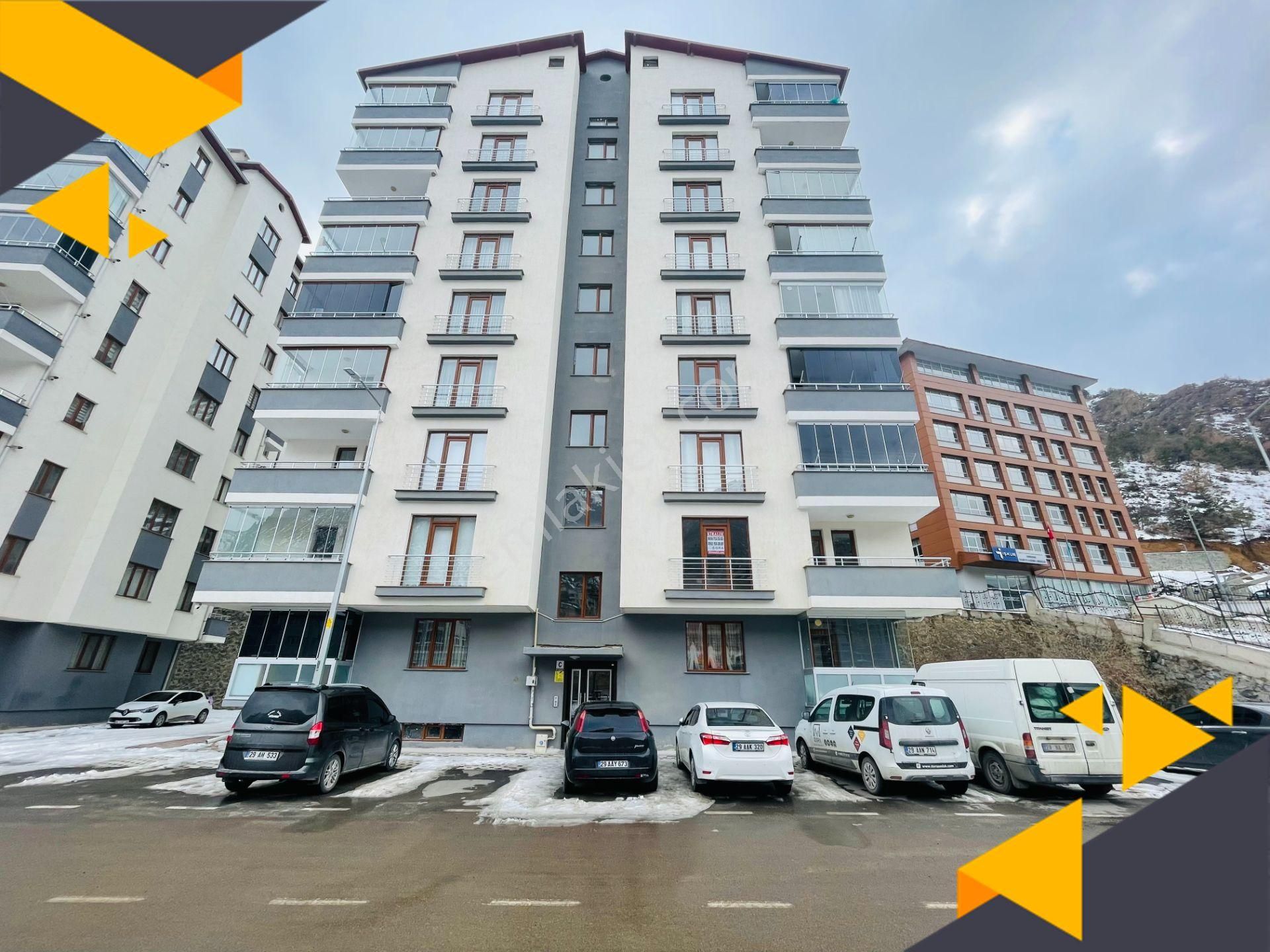 Gümüşhane Merkez Karşıyaka Kiralık Daire Gümüşeli Sitesinde Kiralık 3+1 Ara Kat Daire