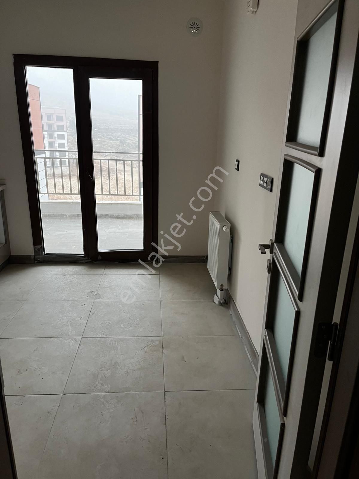 Batıkent Toki'de Kiralık 2+1 Daire - Görsel 13