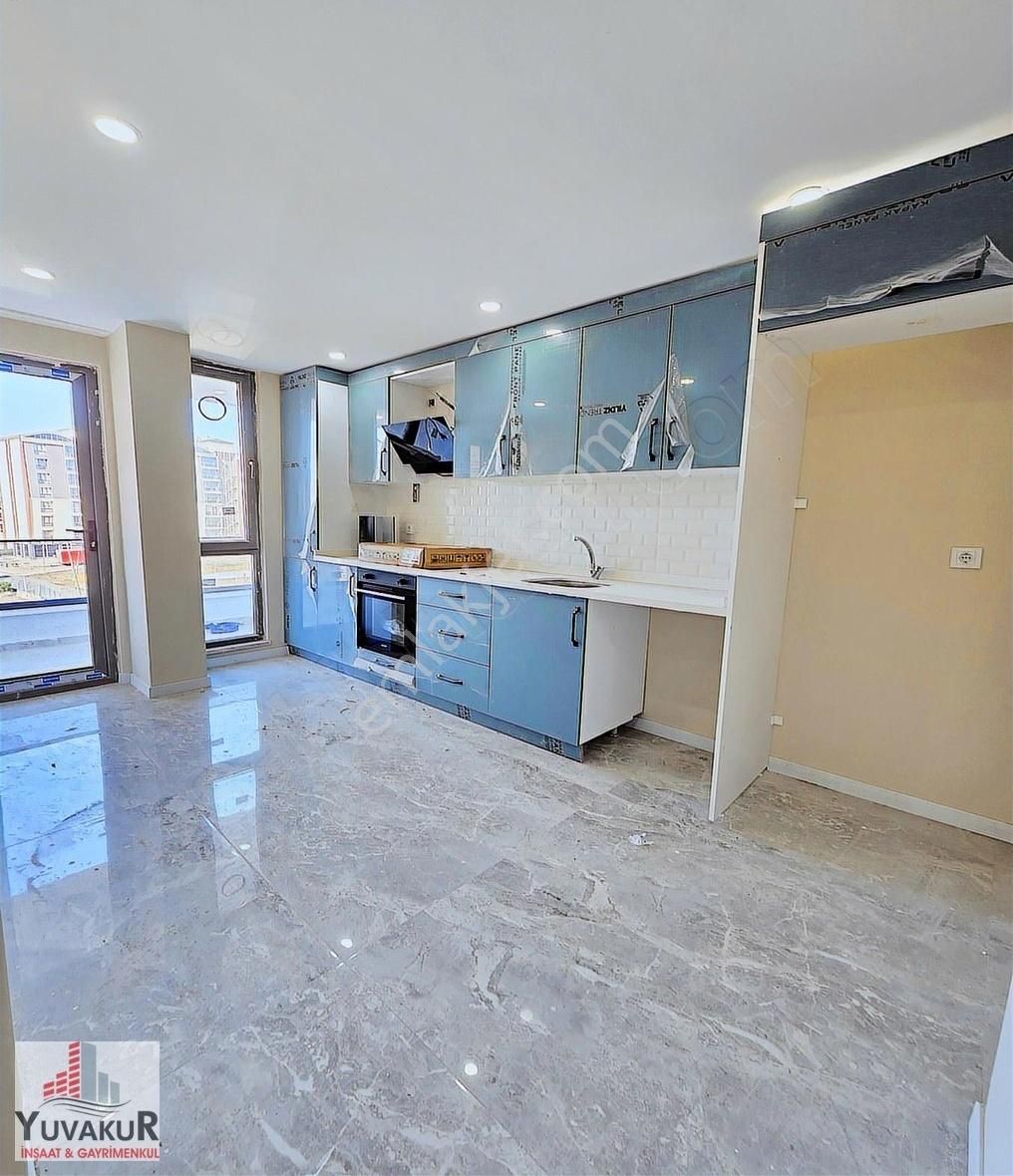 Çerkezköy G.m.k.p Mah.okular Bölgesi.140m²merkeze Yakın 3+1daire
