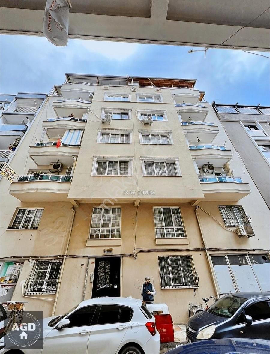 Şehzadeler Yarhasanlar Satılık Daire Yarhasanlar Da 3+1 125m2 Kombi Ankastre Balkon Asansör 2008 Yapı