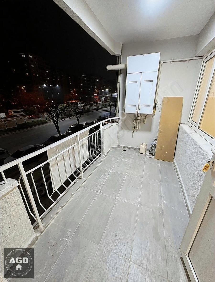 Yunusemre Merkez Efendi Satılık Daire Merkez Efendi De 3+1 140m2 Kombi Ankastre Balkon Asansör Full