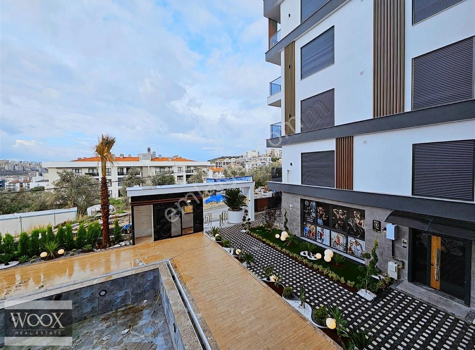 Kuşadası İkiçeşmelik Satılık Residence Kuşadası'nın Kalbinde Prestijli Yaşam