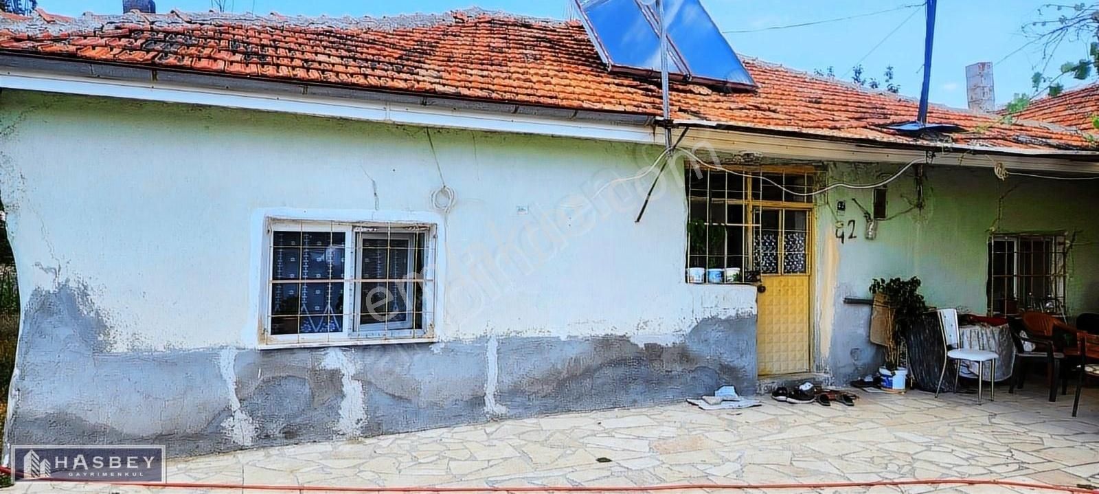 Dinar Cumhuriyet Satılık Müstakil Ev Afyon Dinar Cumhuriyet Mah.1085 M2 Arsa İçınde Ev