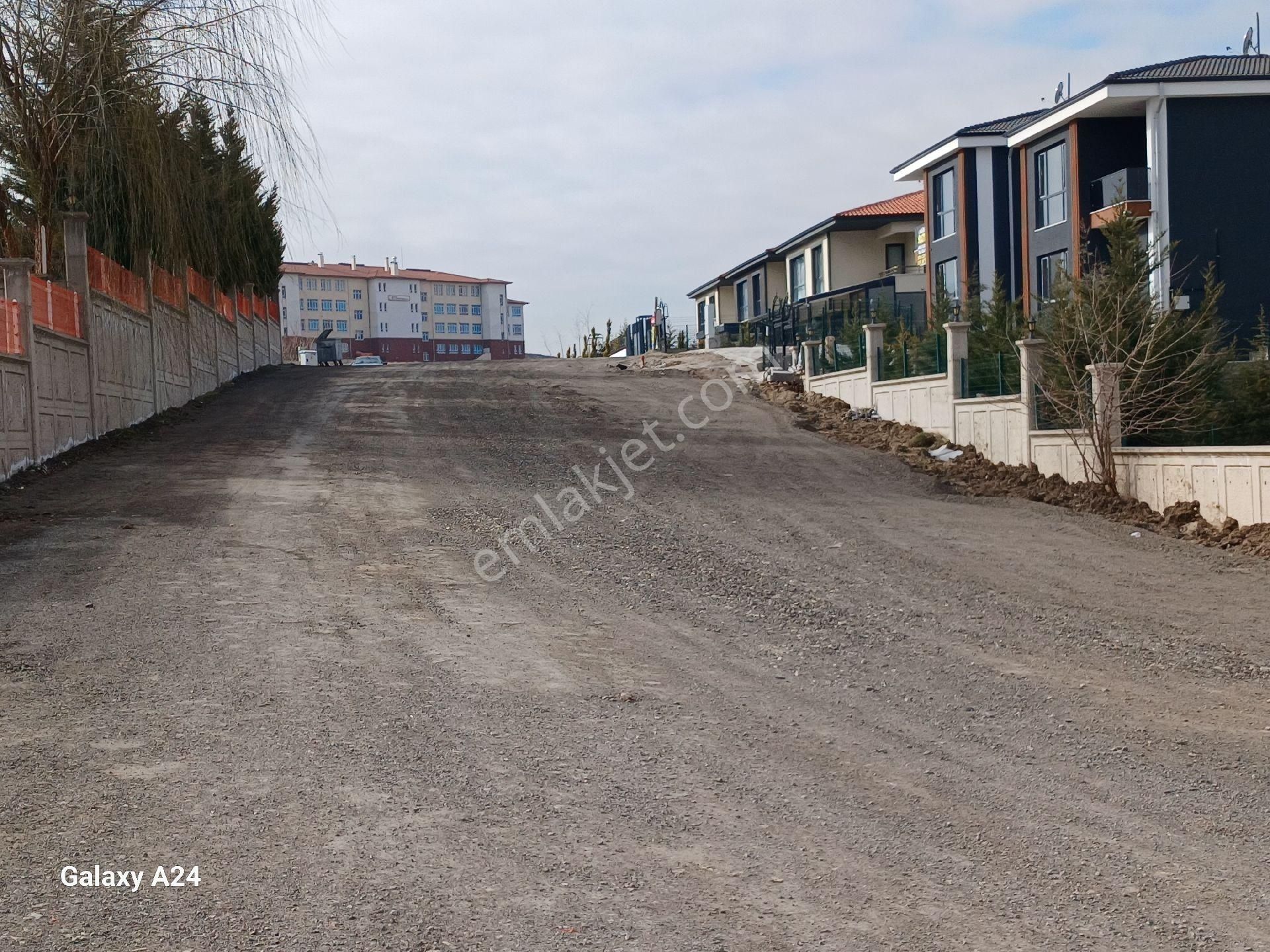 Etimesgut Ayyıldız Satılık Villa Çıtırık'tan Etimesgut Ayyıldız Tahmini 820m2 Bahçesi 5+1 Villa Köşe Başı