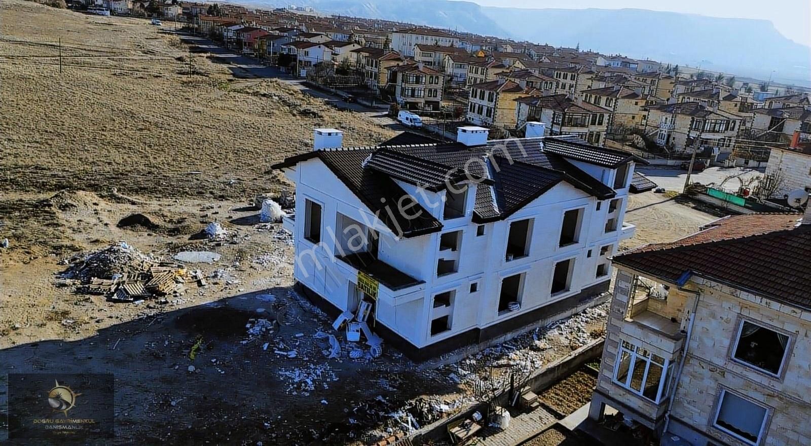 Avanos Karaseki Satılık Villa Avanos Da Çift Villa 200m2 Oturumlu Satılıktır