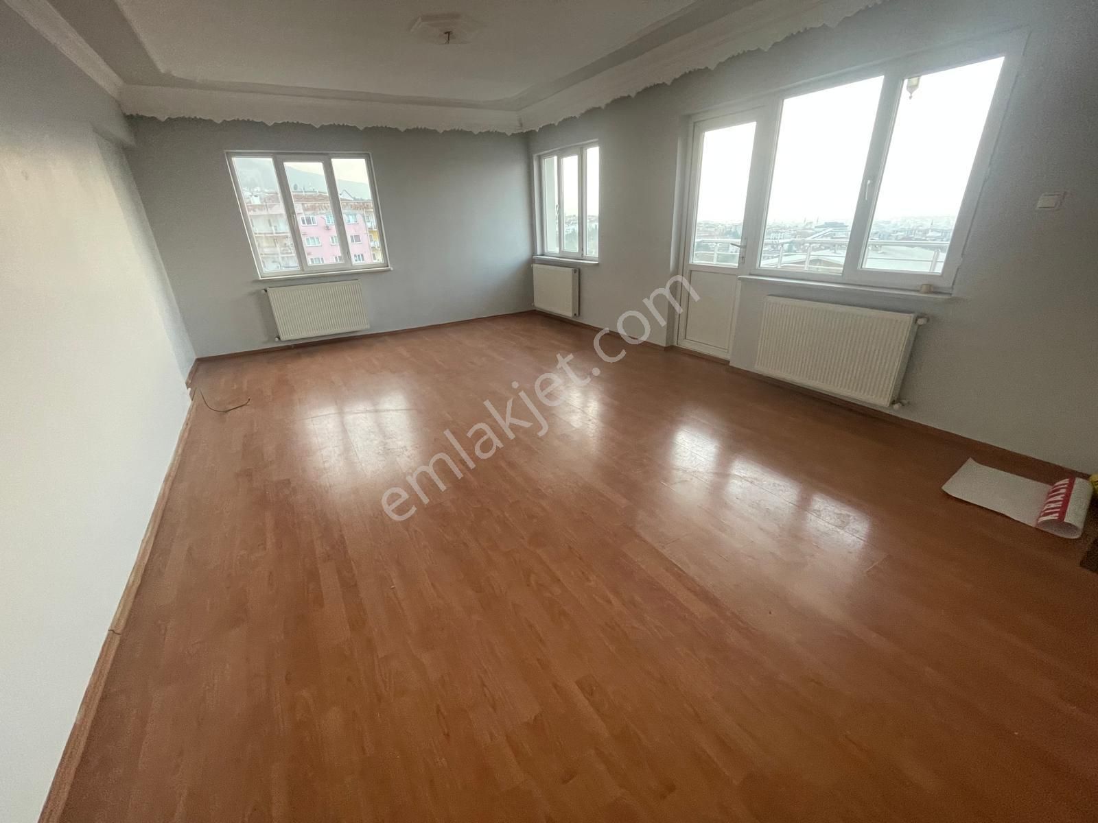 Bursa Yıldırım Site İçerisinde Kiralık Daire Bursa Kılıç Tan Bağlaraltı Site İçinde Kiralık 3+1 110 M2 Daire