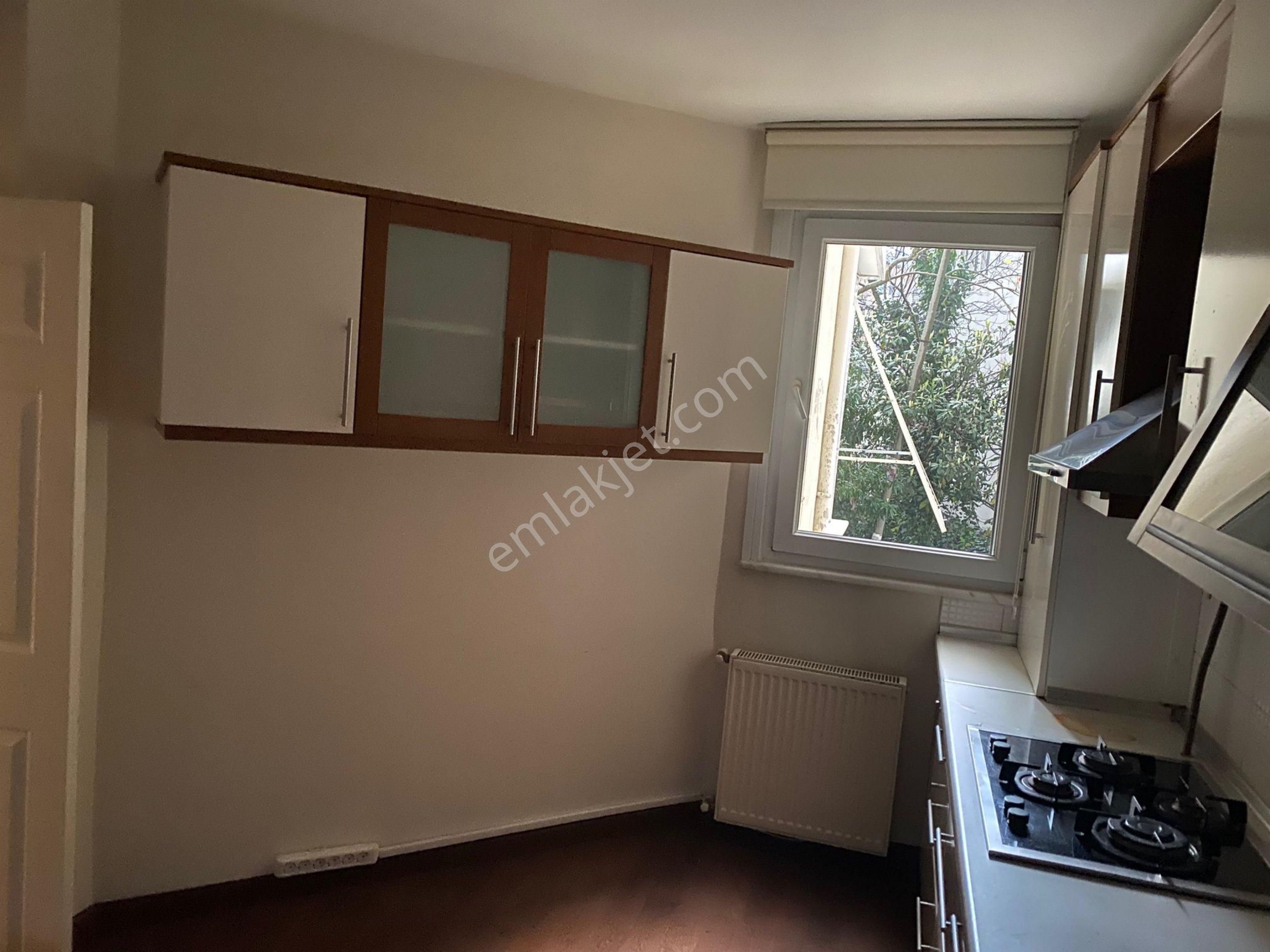 İstanbul Sarıyer Site İçerisinde Kiralık Daire Sahibinden Kiralık Tarabya Sanatçılar Sitesi Ara Kat Dubleks