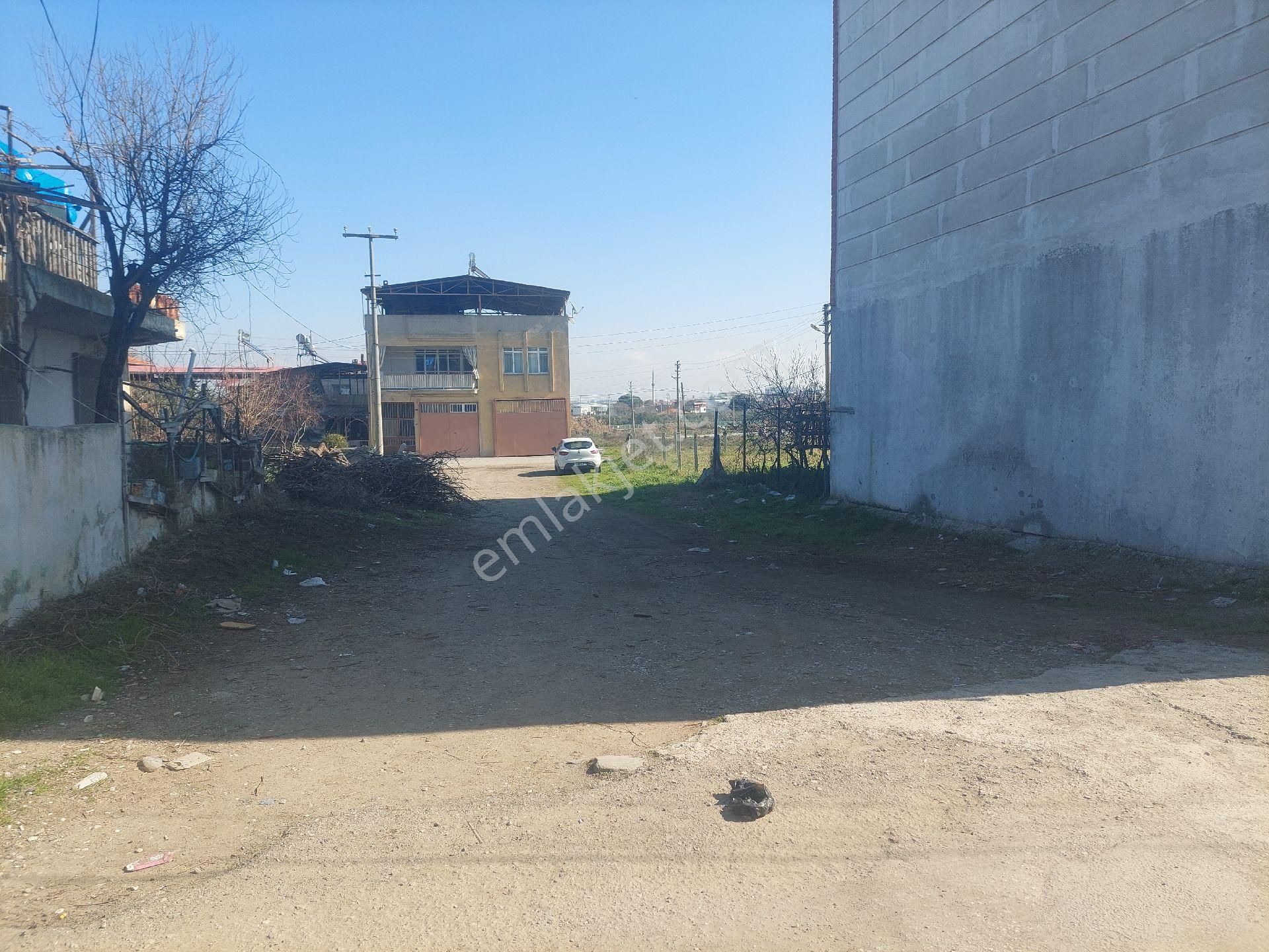 Salihli Keli Satılık Konut İmarlı Sahibinden Satılık Otopark Üstüne 3 Kat İmarlı 194 M2 Arsa