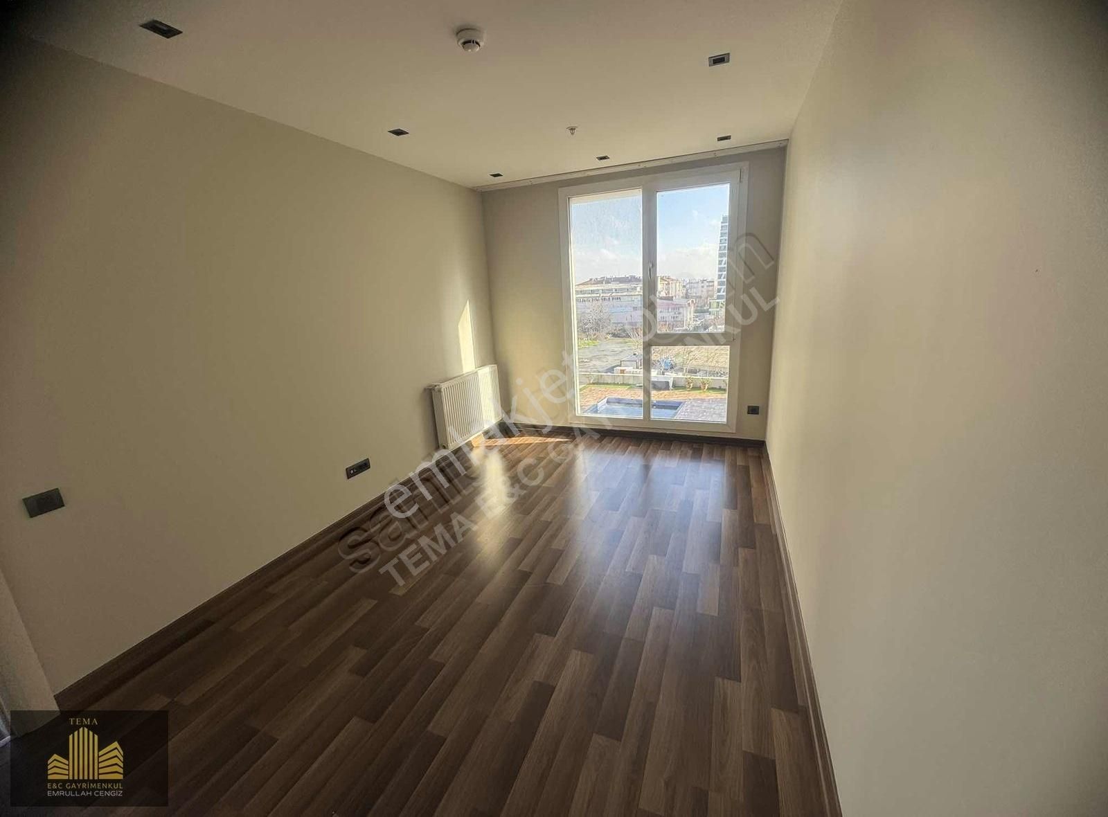 Küçükçekmece Halkalı Merkez Kiralık Daire E&c Meydan Halkalı 1+1 59 M2 Peyzaj Manzaralı Daire Offis