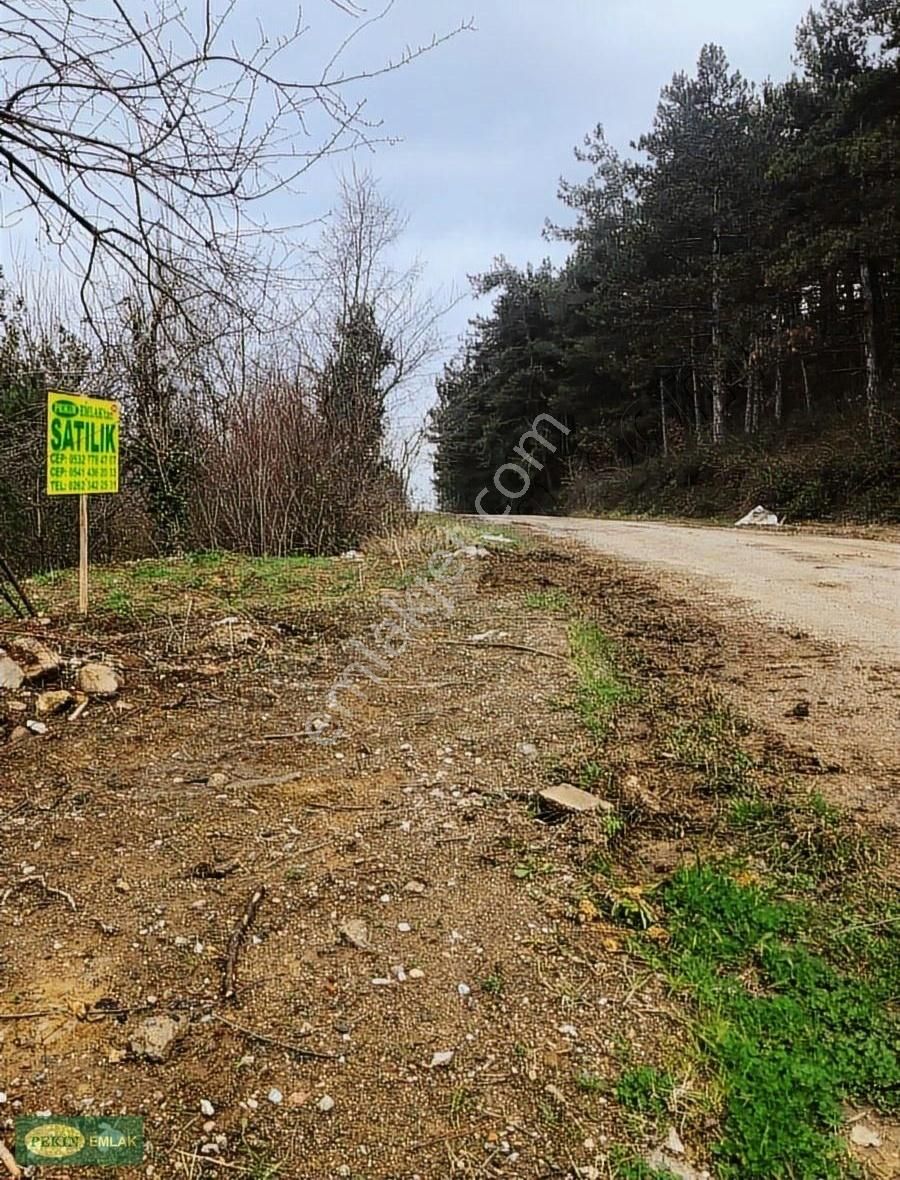 Başiskele Şehitekrem Satılık Konut İmarlı Pekin Emlak'tan Satılık Villa Arsası