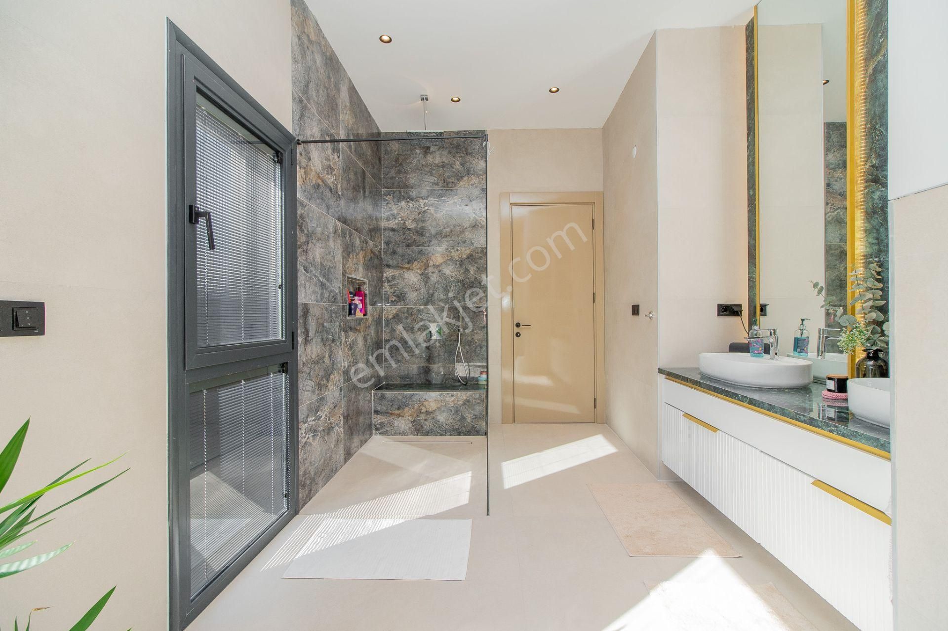 Antalya Döşemealtı Yeşilbayır'da 7+1 Satılık Ultra Lüks Villa - Görsel 32