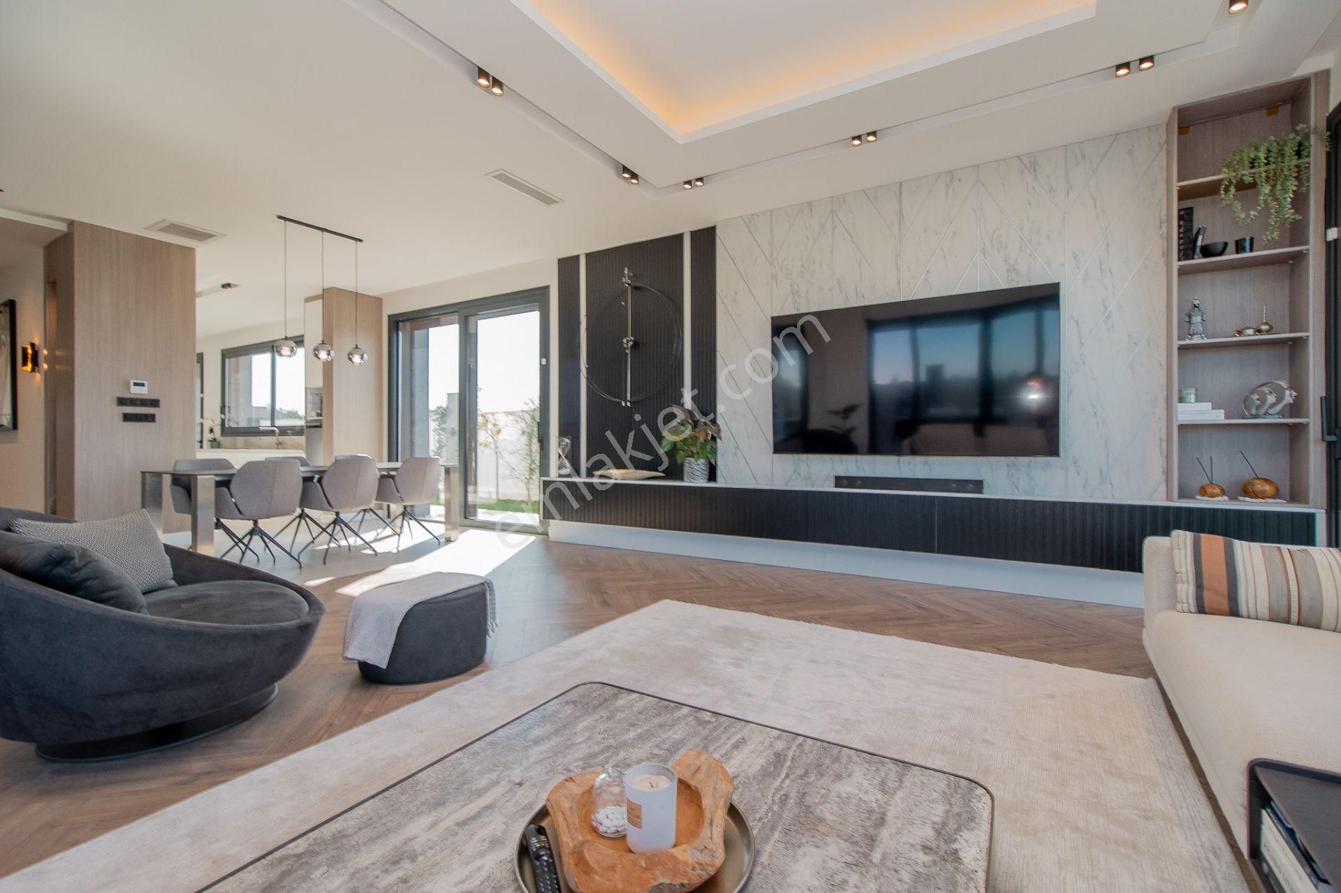 Antalya Döşemealtı Yeşilbayır'da 7+1 Satılık Ultra Lüks Villa - Görsel 13