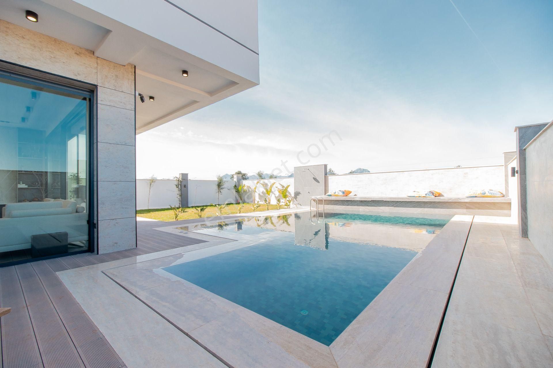 Antalya Döşemealtı Yeşilbayır'da 7+1 Satılık Ultra Lüks Villa - Görsel 6