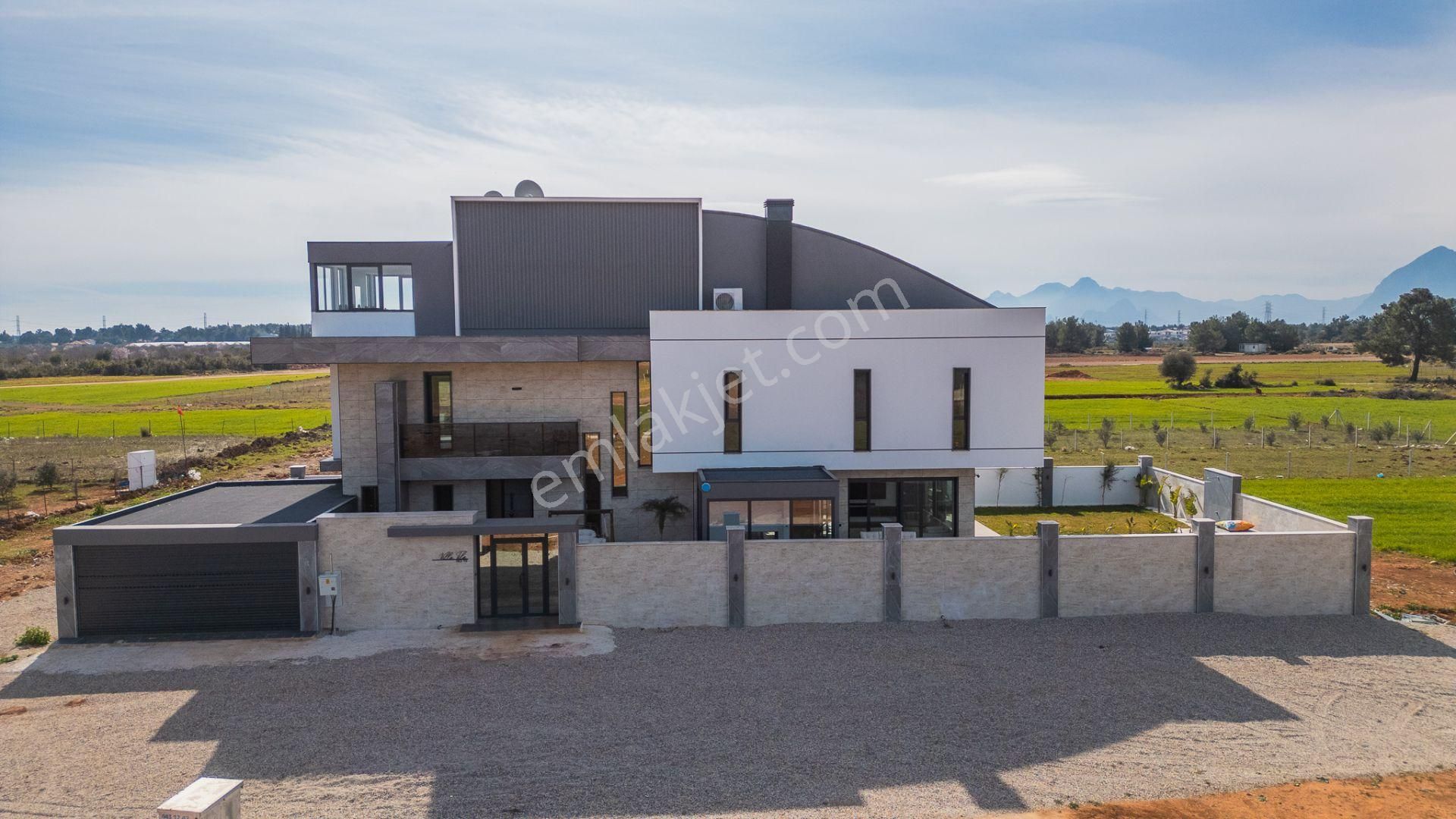 Antalya Döşemealtı Yeşilbayır'da 7+1 Satılık Ultra Lüks Villa - Görsel 5