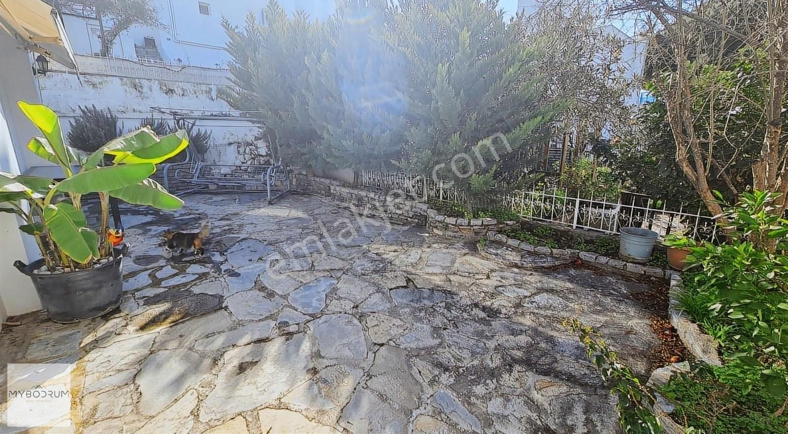 Bodrum Bitez Satılık Müstakil Ev Bodrum Bitez'de Satılık 3+1 Masrafsız Bahçeli Villa