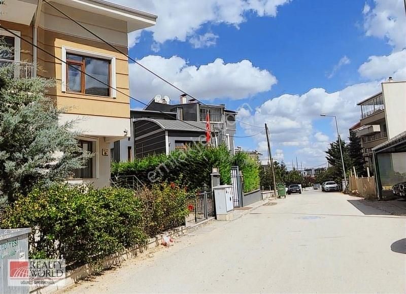 Çankaya Konutkent Satılık Daire Konut1'de 26.000 Kira Gelirli ,kat Mülkiyet Tapulu,eşyalı 2+1