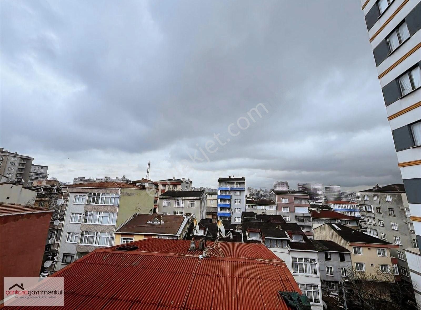 Küçükçekmece Halkalı Merkez Satılık Daire Halkalı Merkez'de Güzel Konumda 3+1 Sıfır Dubleks 1 Aya Teslim!!