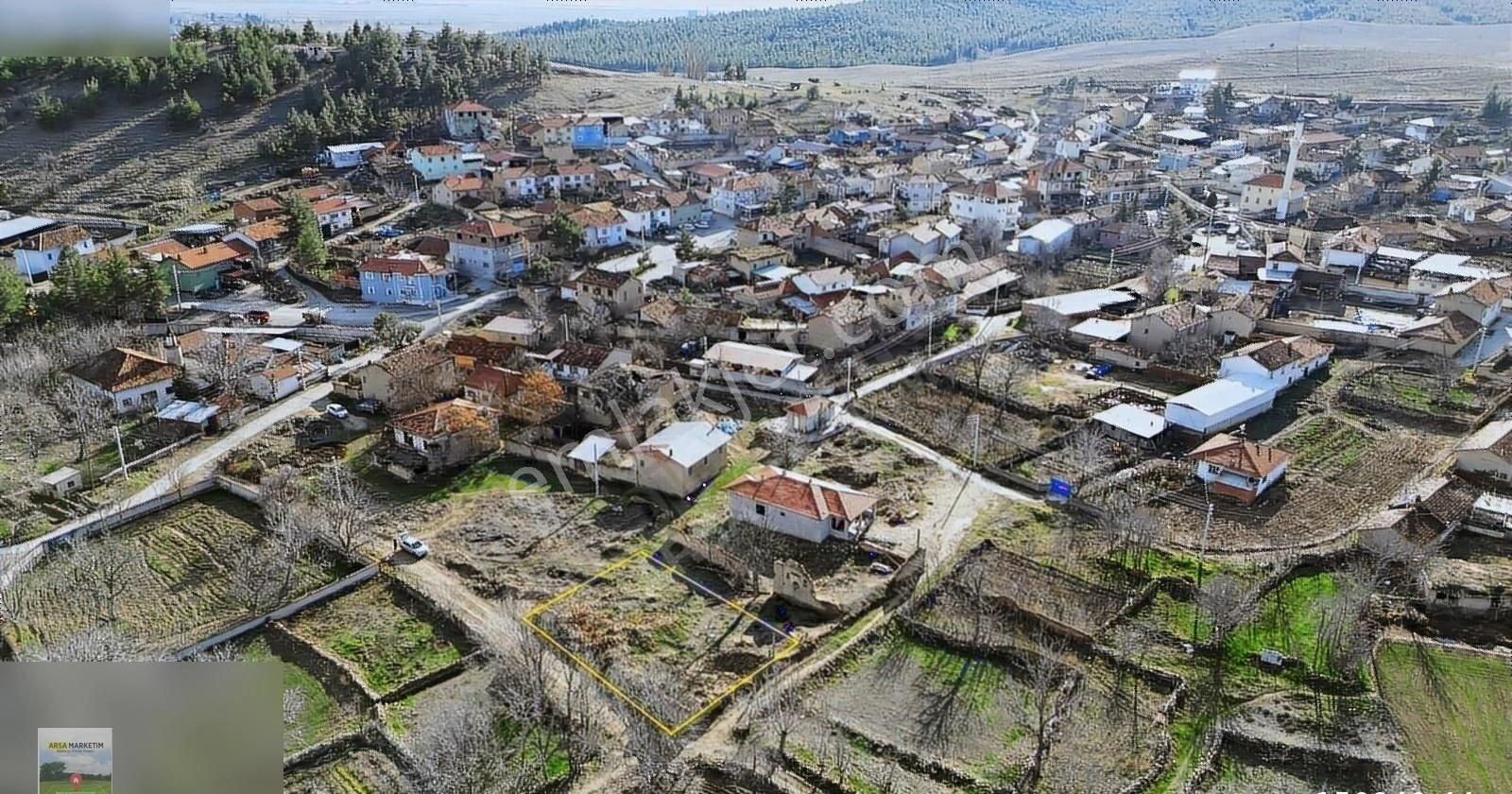 Dazkırı Yukarıyenice Köyü Satılık Konut İmarlı Bölgenin En Uygun Fiyatlı Arsası Satışa Sunulmuştur 256m2