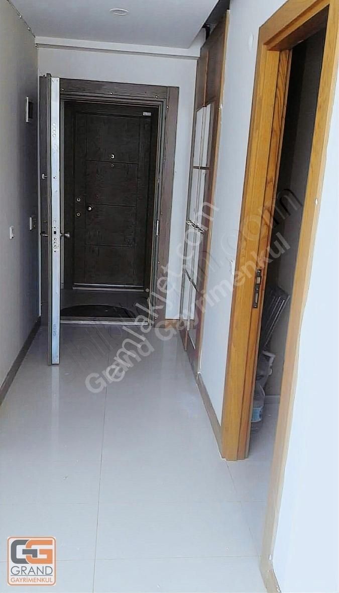 Pendik Yenişehir Satılık Daire Grand / World Atlantis'te Yenişehir Merkezde 1+1 Home Ofis