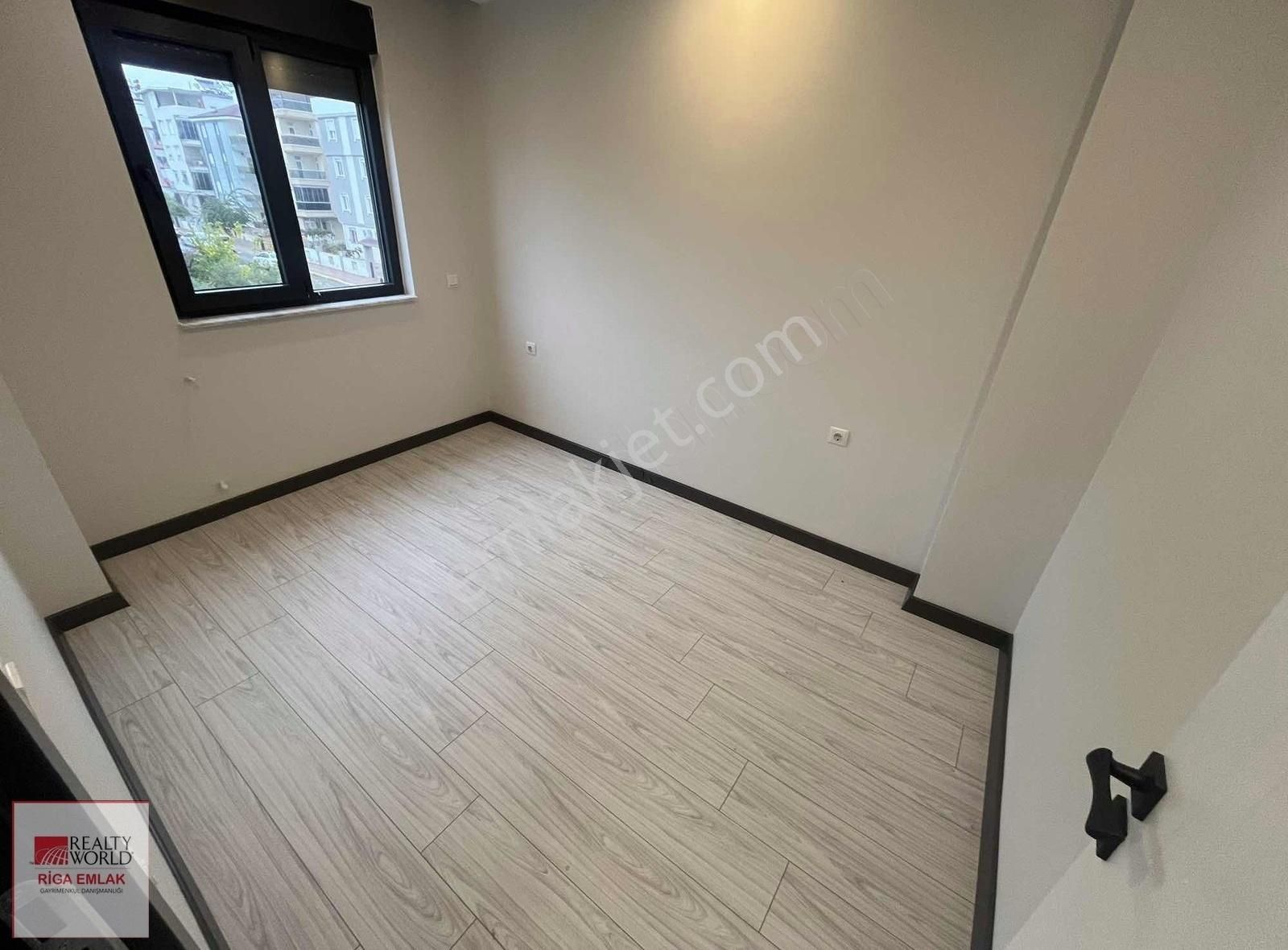 Kepez Ünsal Kiralık Daire Riga'dan Ünsal Mah Kiralık Eşyalı Katta 1+1 Apart Daire