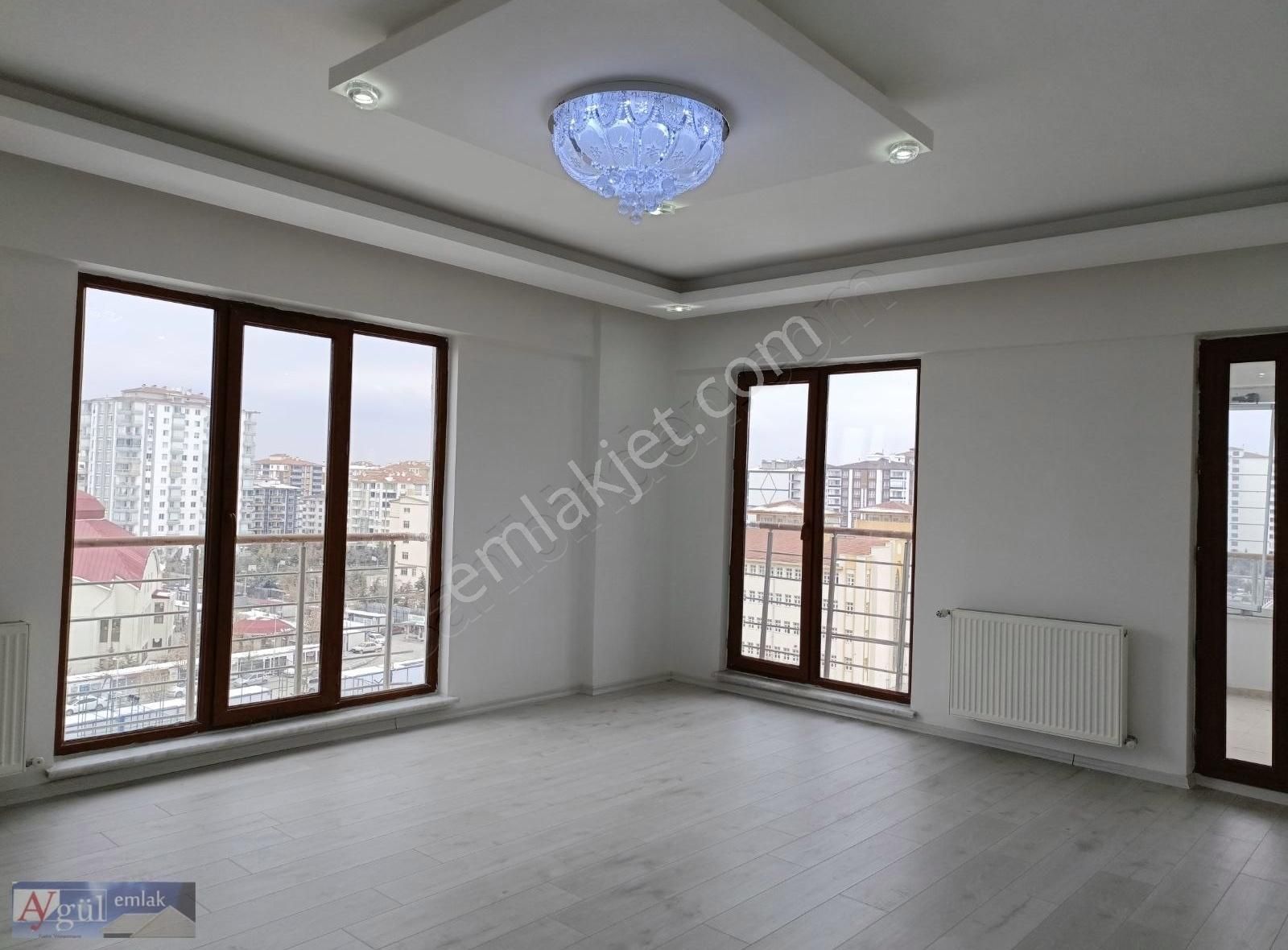 Yeşilyurt Tecde Kiralık Daire Aygül Emlak Tan Fahri Kayahan Da 4+1 Kiralık Ara Kat Daire