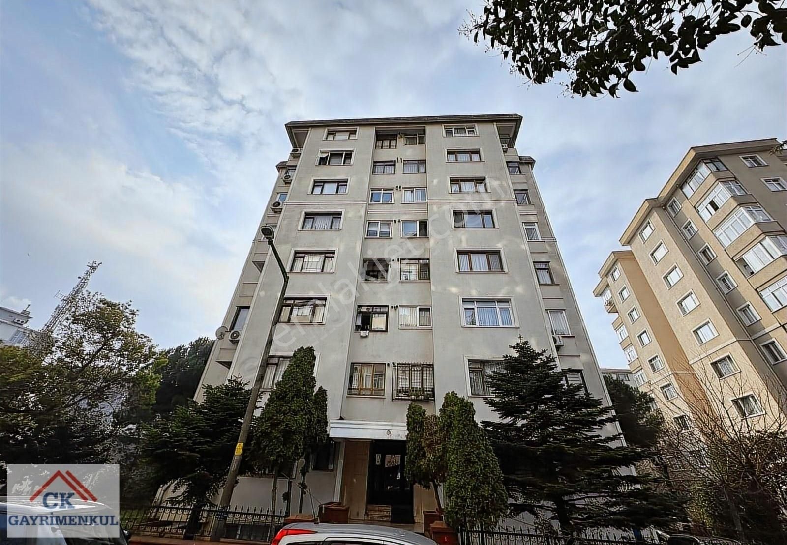 Kadıköy Kozyatağı Satılık Daire Ck'dan Kozyatağı'nda Balkonlu 3+1 Boş Satılık Daire