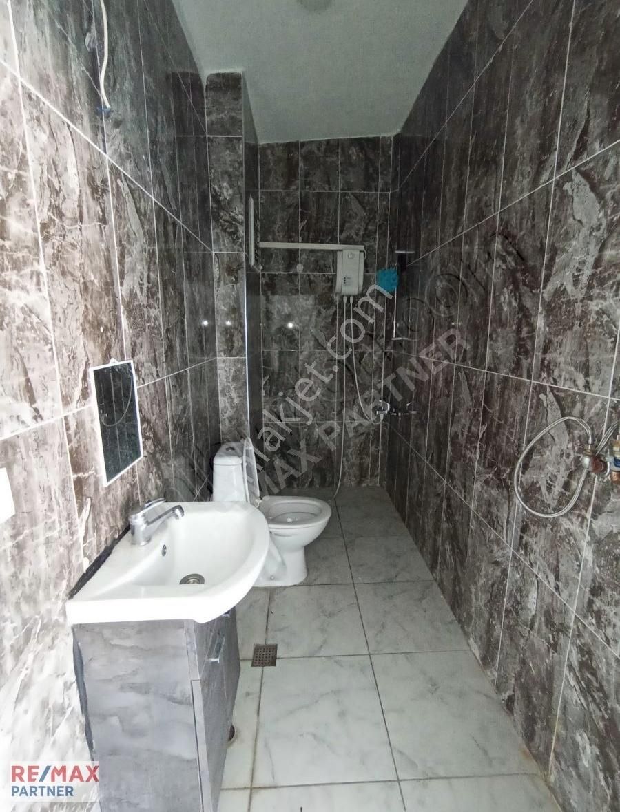 Eyüpsultan Topçular Kiralık Atölye Topçular Çiftçi Ali Sokakta Kiralık Atölye