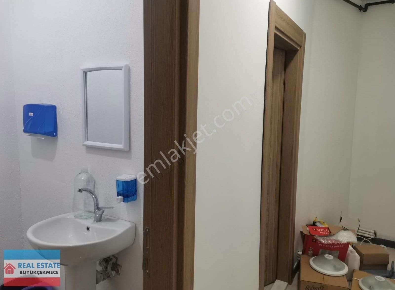 Esenyurt Gökevler Satılık Dükkan & Mağaza Beylikdüzü Kristalşehir Yanı 125 M2 Kiracılı Dükkan