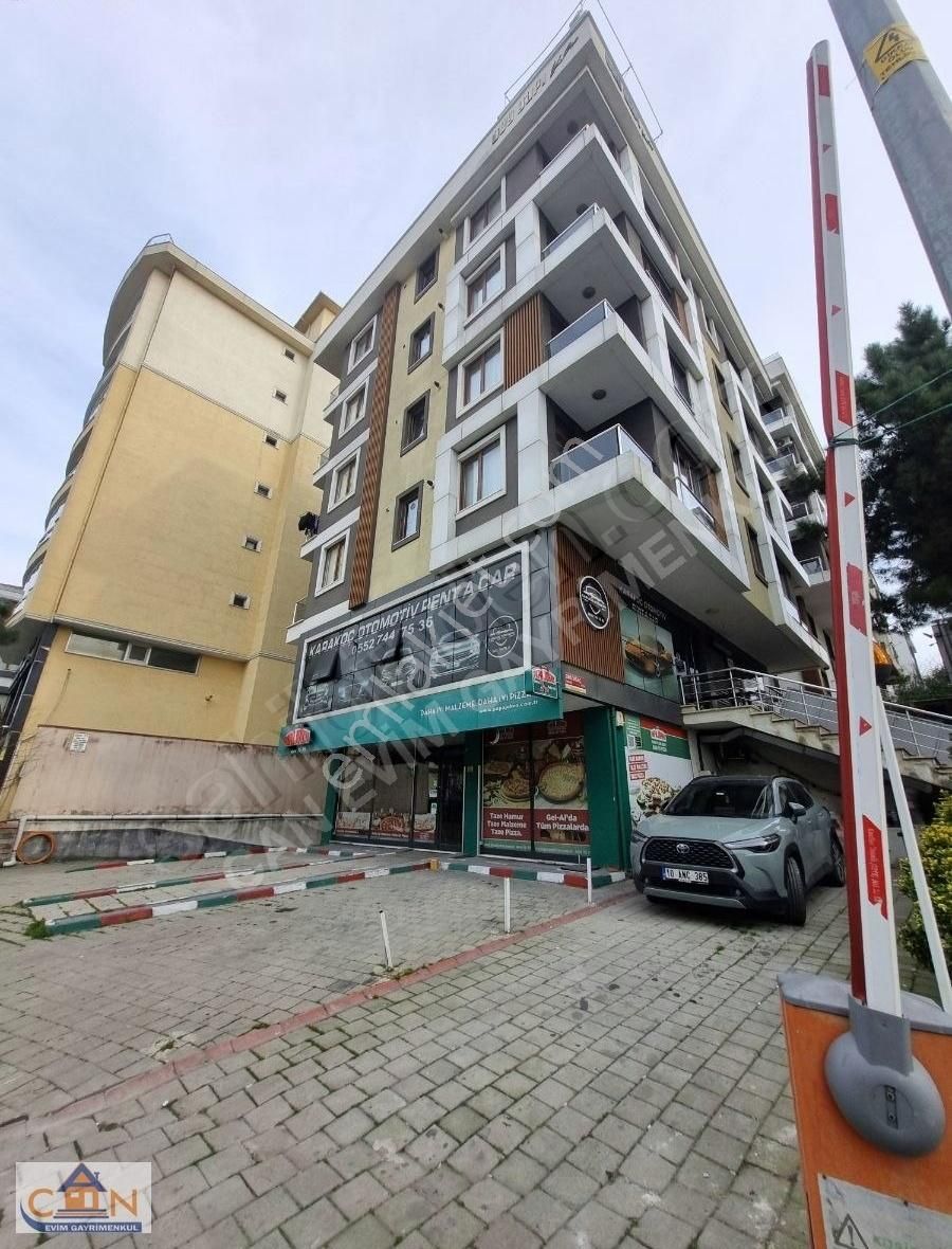 Ümraniye Çakmak Satılık Daire Can Evim'den Çakmak Mh. Site İçi Metro Yakını 2+1 Satılık Daire.