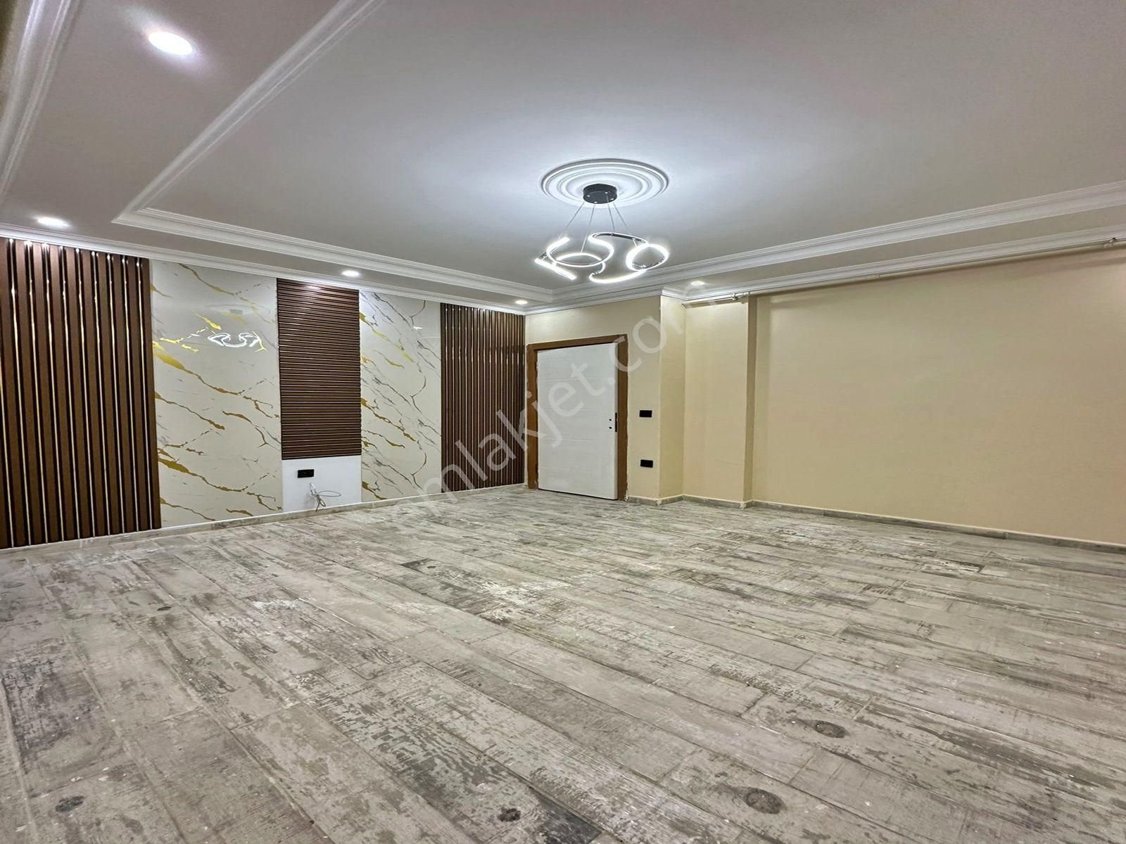 Esenyurt Çınar Satılık Daire Esenyurt Çınar Mh Krediye Uygun 3+1 135m² Satılık Daire