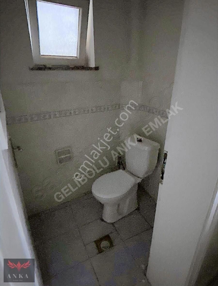 Gelibolu Hoca Hamza Kiralık Daire Anka Emlak'tan Merkezi Konumda Kiralık 3+1 Daire