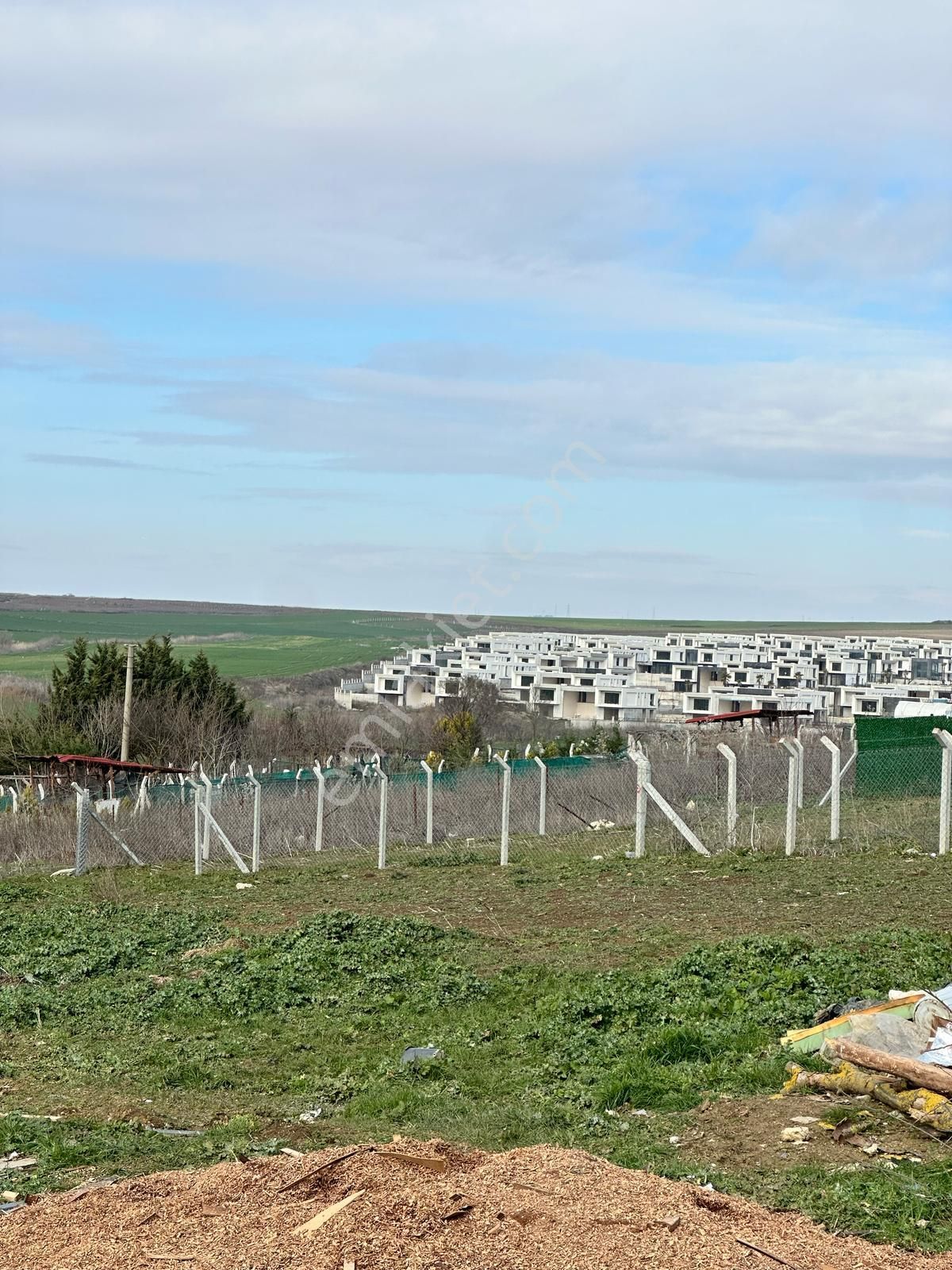 Büyükçekmece Ekinoba Satılık Tarla Büyükçekmece Eskice 200m2 Kazıkları Çakılı Yerleşime Yakın Kaçırılmaz Fırsat Arsa