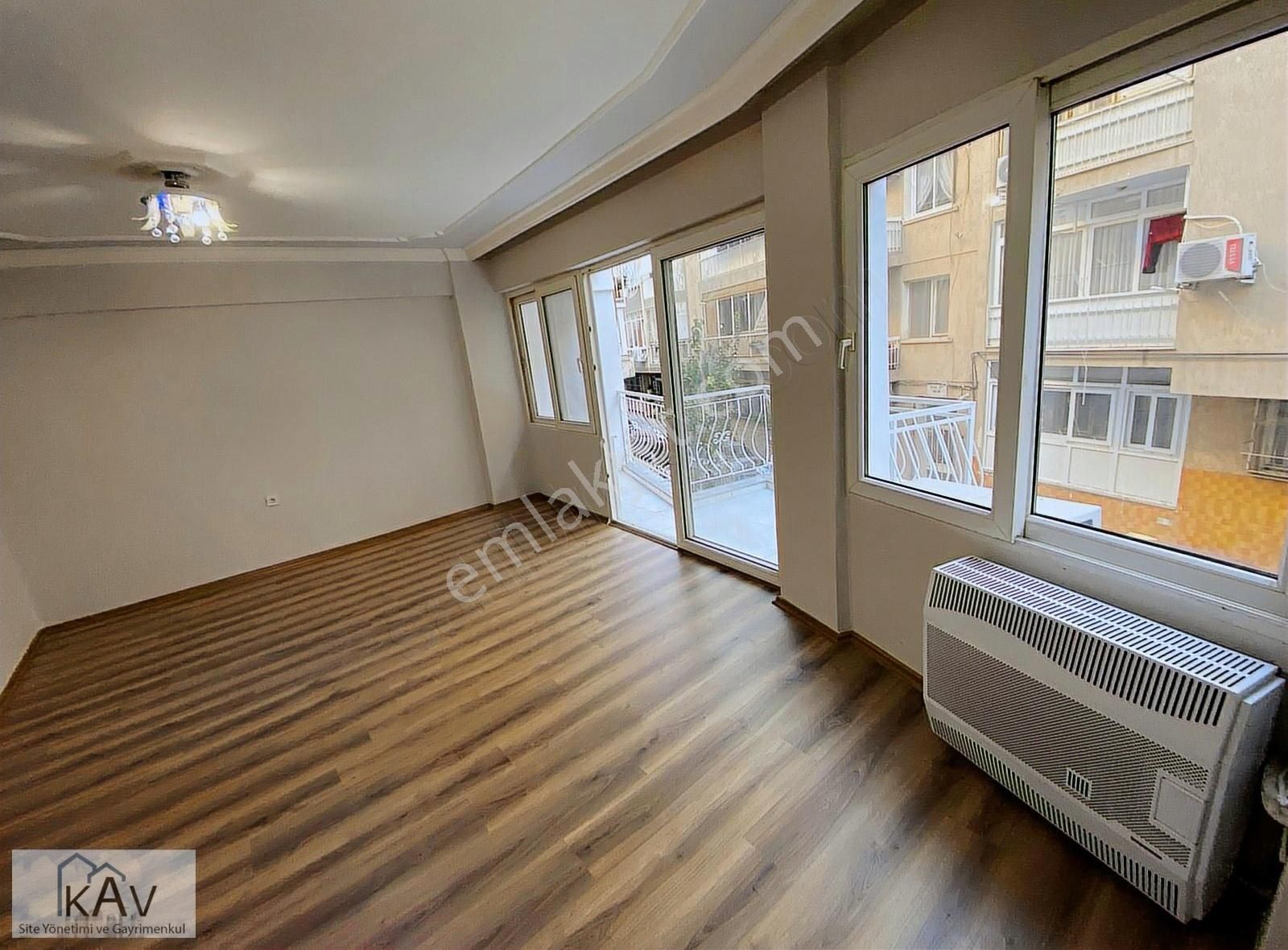 Karşıyaka Tersane Kiralık Daire Tersane Karşısında, Merkezi Konumda 3+1 Kiralık Daire