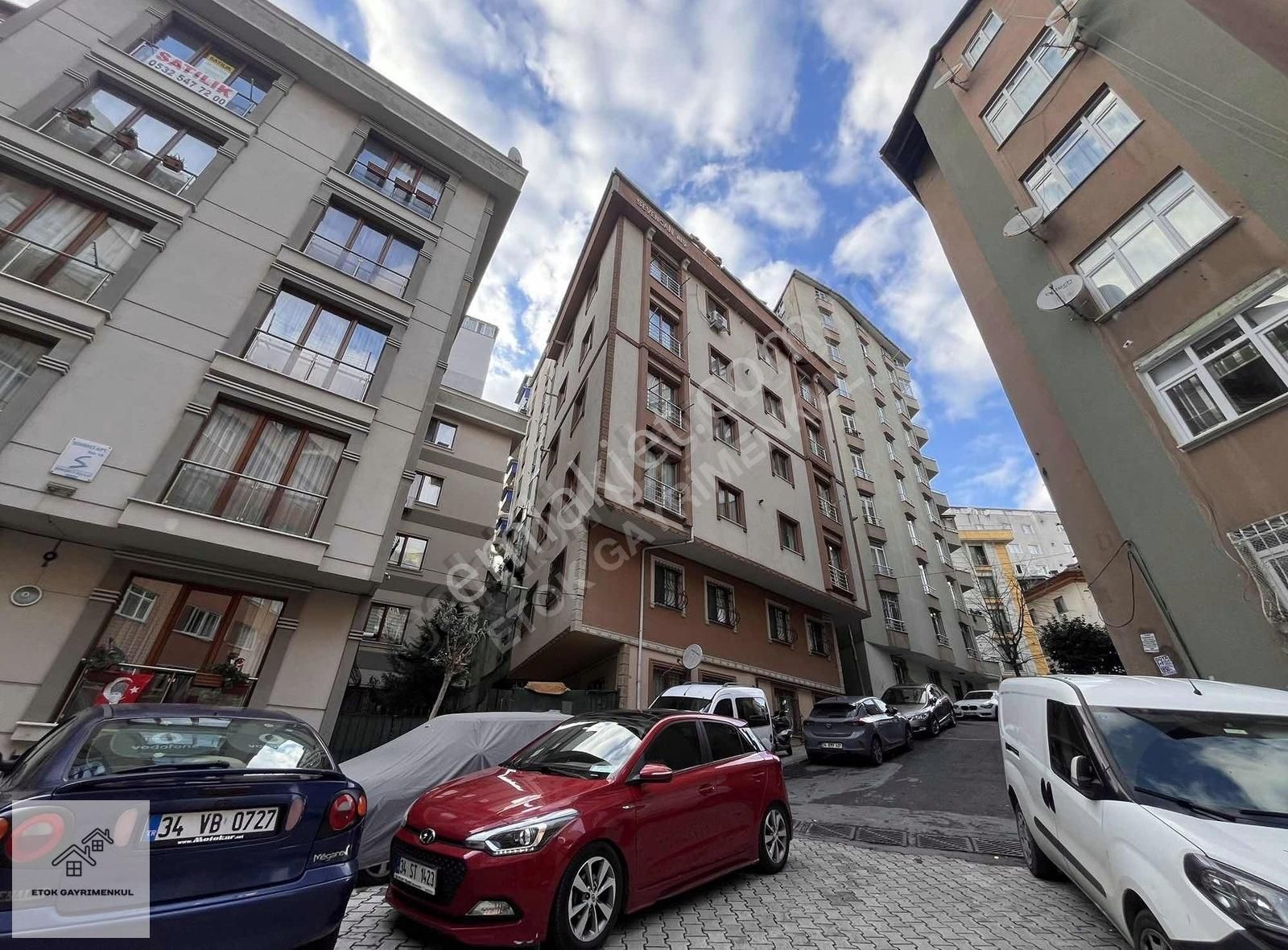 Şişli Gülbahar Kiralık Daire Etok'dan Merkezi Konumda 1+1 Full Sıfır Eşyalı Ayrı Mutfaklı