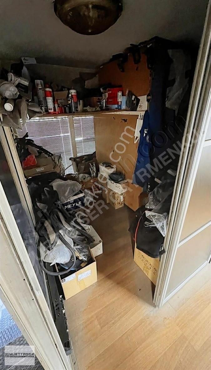 Zeytinburnu Maltepe Kiralık Dükkan & Mağaza Akınsal Sanayi Sitesinde 75m2 Asma Katlı Dükkan & Tamirhane