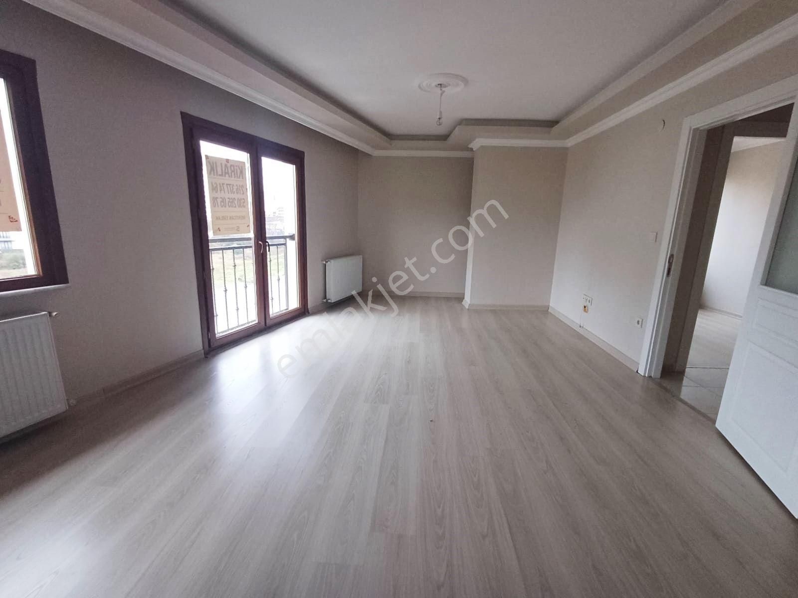 Kartal Orta Kiralık Daire Mertcan Dan Orta Mah E5'e Ve Metroya Yürüme 2+1 Balkonlu