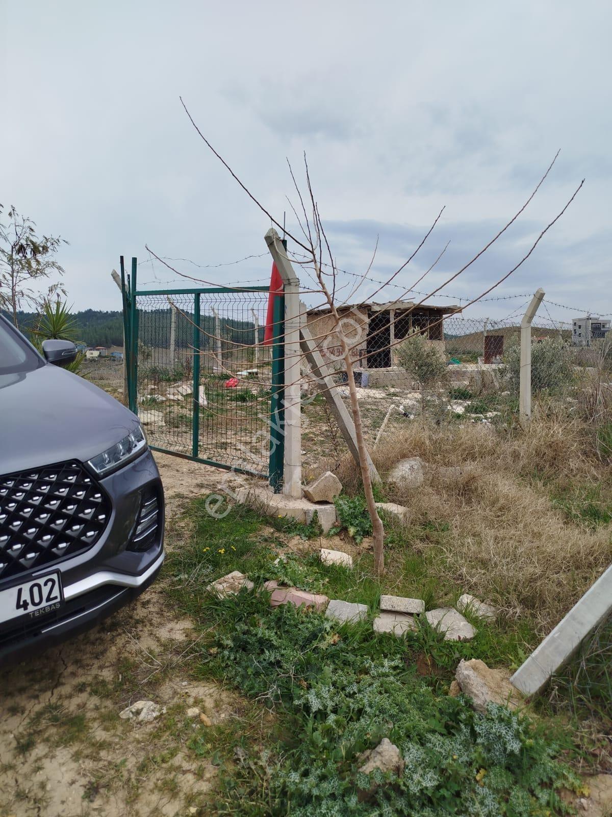Akkuyuda Suyu Olan Elektirik Önünde Bulunan Etrfı Çevrili 600 Metrekare Hissemiz Satılıktır. - Görsel 5